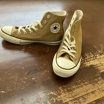 CONVERSE 골드 하이컷 스니커즈 23cm