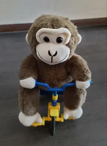 Taito 자전거를 타는 고릴라 봉제 인형