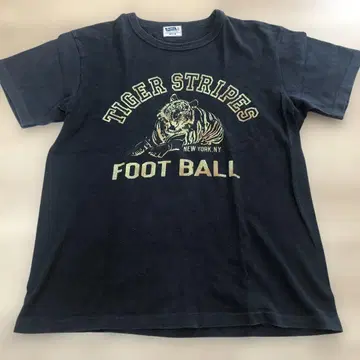 페로우즈 네이비 TIGER STRIPES 프린트 티셔츠