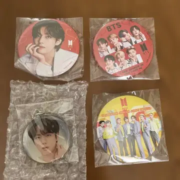 BTS 캔뱃지 4개 세트