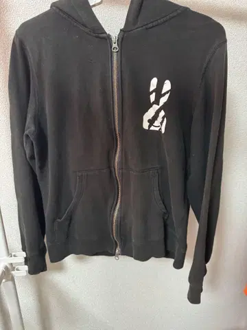 CUNE 지퍼 후드티 블랙
