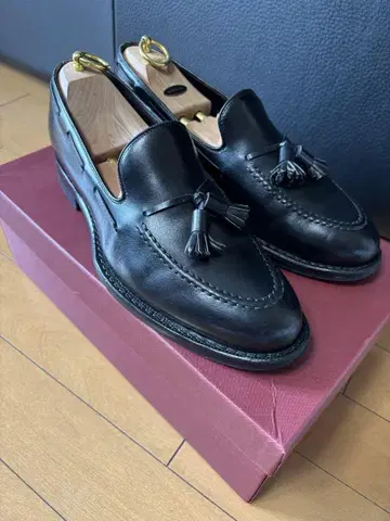 잘란 스리와야 태슬 로퍼 8.5