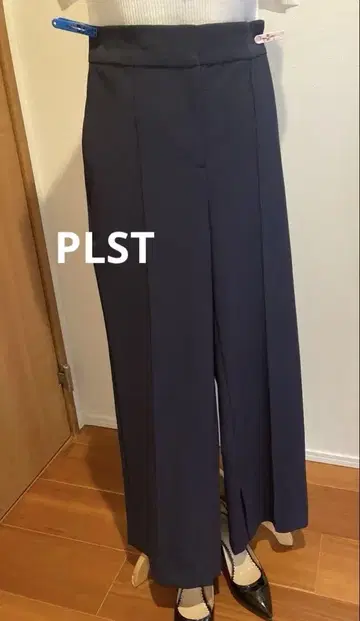 시착만 한 상품 플라스테 와이드 팬츠 올 시즌 XS S