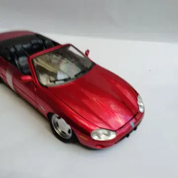 1/24 재규어 XK8 컨버터블 WALD 개조