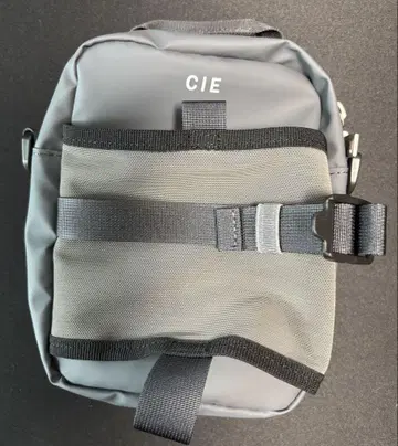 CIE GRID3 병 미니 숄더 백