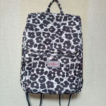 Cath Kidston 꽃무늬 백팩