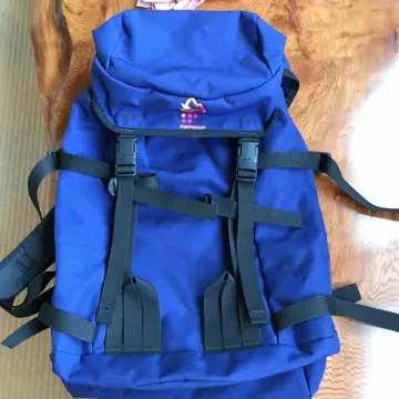KARRIMOR 네이비 백팩