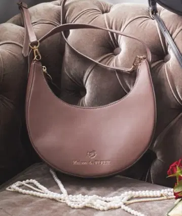 Maison de FLEUR 하프문 숄더백 원숄더