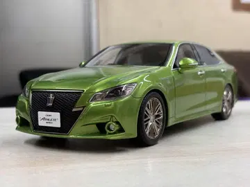 교쇼 1/18 SAMURAI 크라운 애슬리트 S 연두색