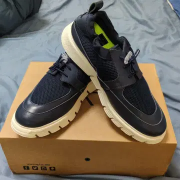 새상품 A+ 라이트 메쉬 스니커즈 NAVY 26cm 남성용