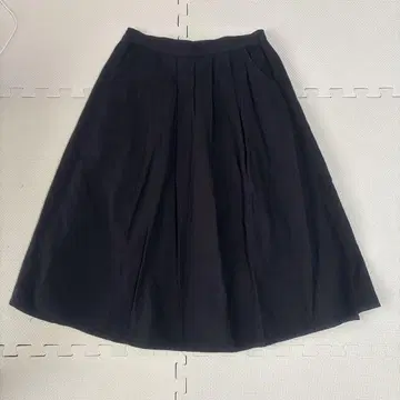 선 밸리 면 린넨 턱 스커트 블랙