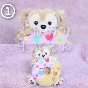 더피 & 프렌즈 필드 위드 조이! 더피 봉제 인형 배지
