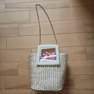 펄 핸들 바스켓백