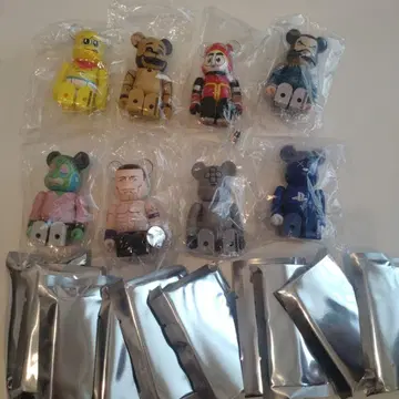 BE@RBRICK 베어브릭 8개 세트 카드 포함