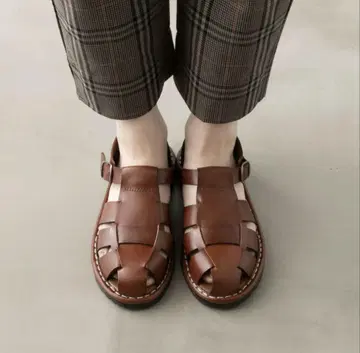 아르테사노스 구르카 샌들