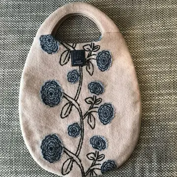 미나 페르호넨 egg bag 자르디노