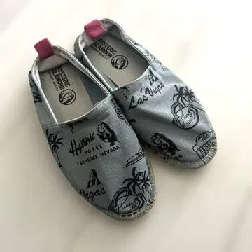 히스테릭 글래머 슬립온 24cm