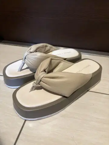 ODETTE E ODILE 샌들 통굽 23cm