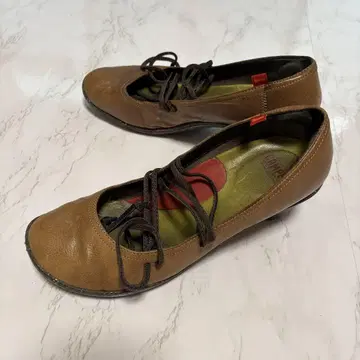 캠퍼 플랫 슈즈 발레 슈즈 가죽 브라운