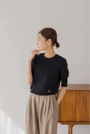 regleam 로고 반팔 니트 LOGO SHORT SLEEVE KNIT