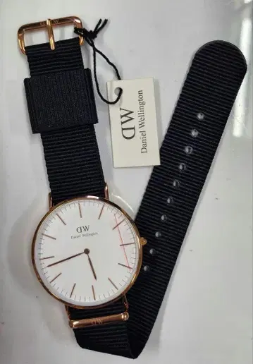 Daniel Wellington 아날로그 시계 블랙/핑크 골드