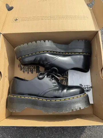 Dr. Martens 쿼드 레트로 US41 통굽