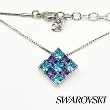 SWAROVSKI 스와로브스키 블루 크리스탈 스퀘어 목걸이