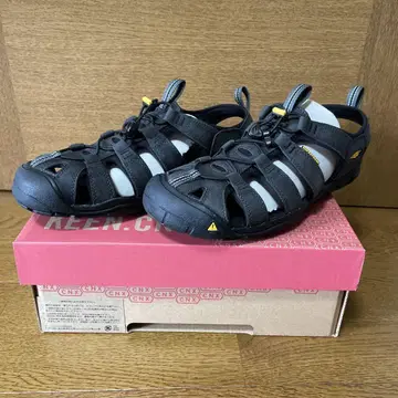 킨 Keen Clearwater CNX 가죽 샌들