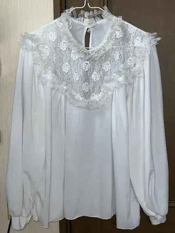 빈티지 프릴 레이스 블라우스