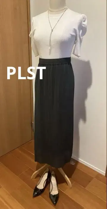 새상품급 플라스테 플리츠 롱 스커트 M