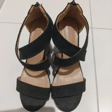 ESPERANZA 블랙 웨지 샌들 샌들 에스페란자
