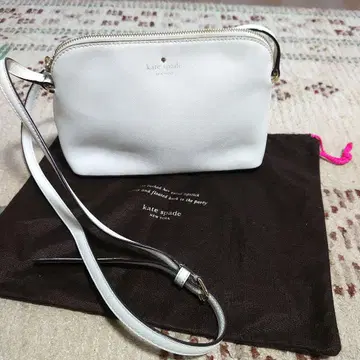 kate spade 숄더백 화이트