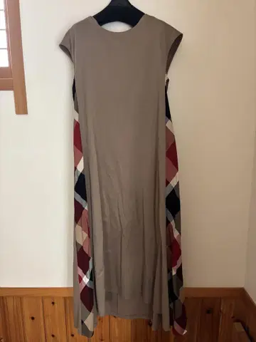 BLUE LABEL CRESTBRIDGE 슬리브리스 원피스 38