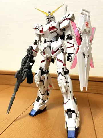 MG 1/100 유니콘 건담 프라모델 조립 완료 중고품