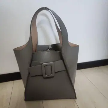 FRAY I.D 프레이 아이디 버클 미들 토트백