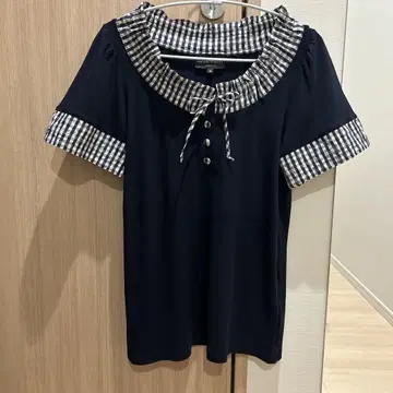 엠포리오 아르마니 티셔츠