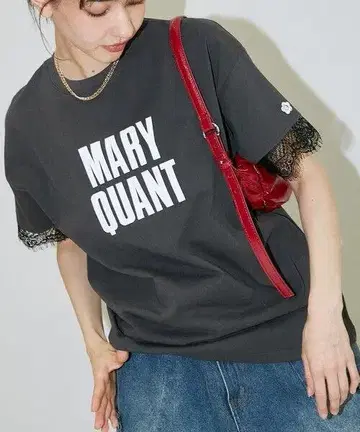새상품 MARY QUANT 마리 콴트 소매 레이스 플로키 로고 티셔츠