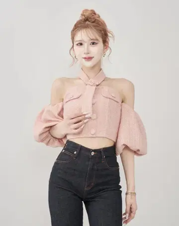 darich 홀터넥 오프숄더 트위드 상의