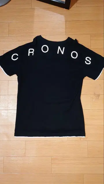 CRONOS 블랙 티셔츠