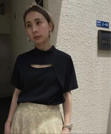 메디 컨스트럭티브 블라우스