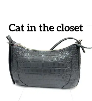 Cat in the closet 캣 인 더 옷장 숄더백