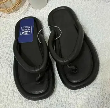 비치 샌들 블랙
