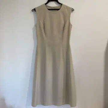 FOXEY NEW YORK 슬리브리스 원피스 베이지