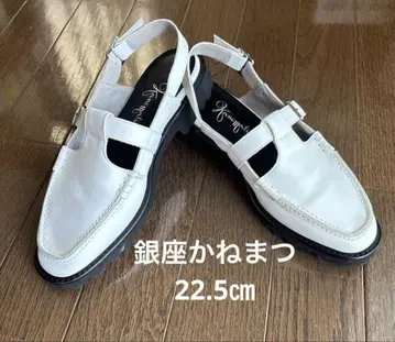 긴자 카네마츠 화이트 가죽 샌들 백 스트랩
