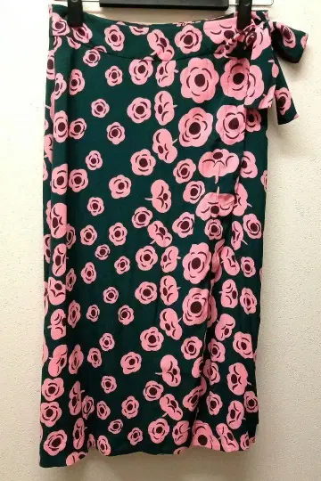 marimekko Kalaka 꽃무늬 랩스커트 사이즈 38