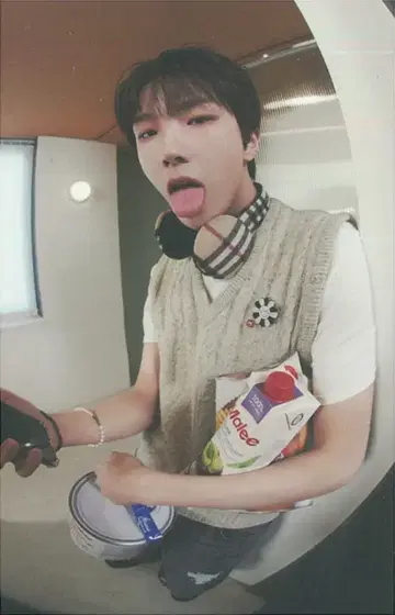 보이넥스트도어 유니버설 뮤직 스토어 우온하크 누구!