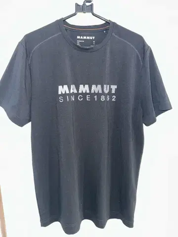 MAMMUT 블랙 티셔츠 M