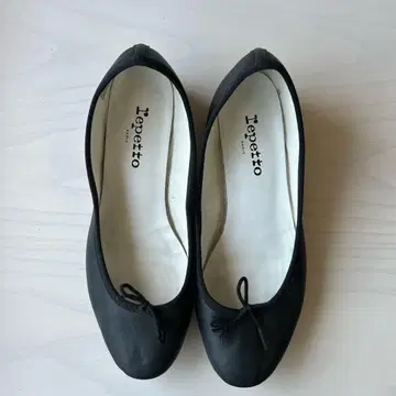 레페토 카밀 38 1/2 블랙 가죽 힐 펌프스 발레 슈즈