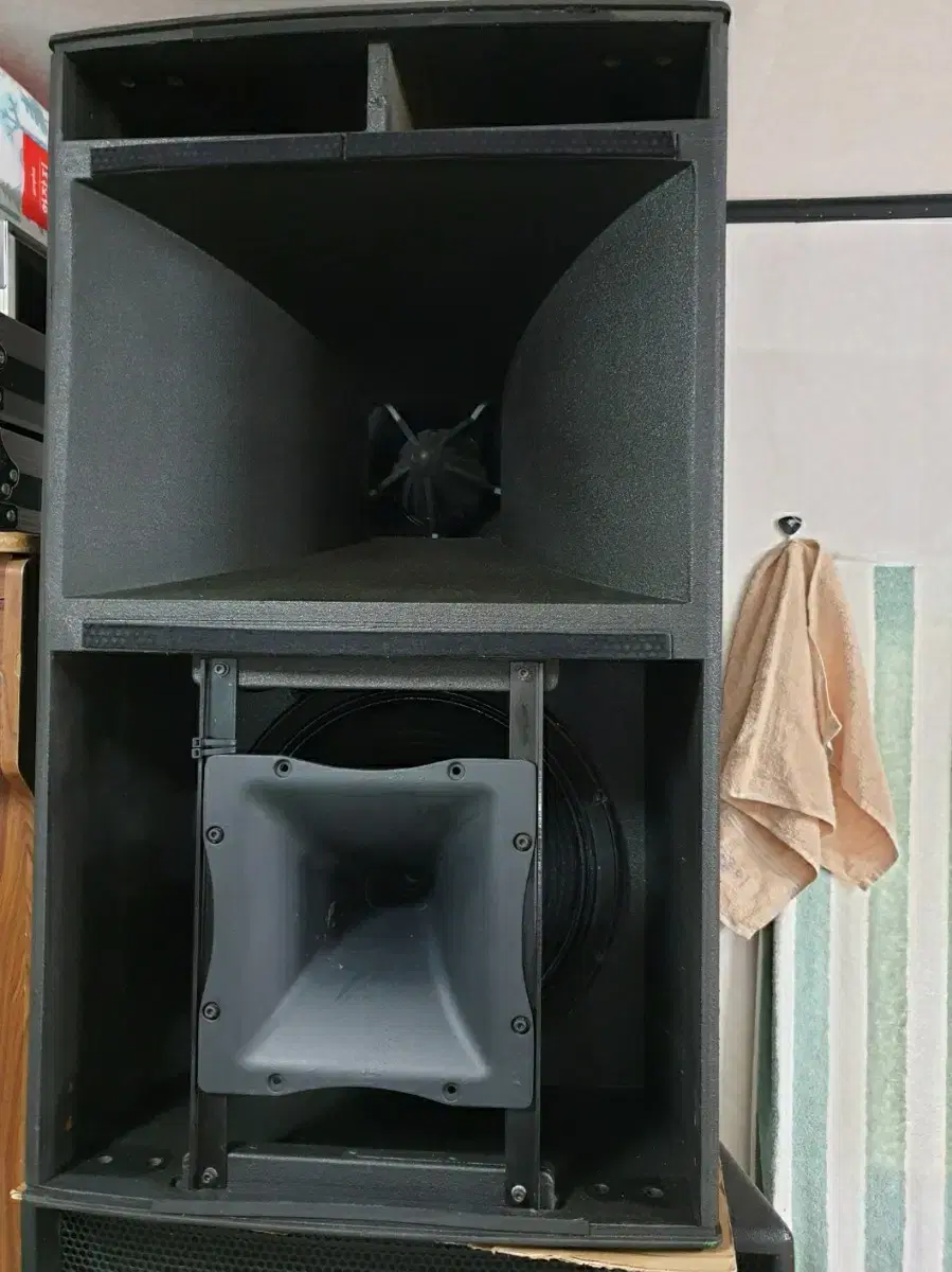 Rainy Base Cabinet on Bunjang Global Site.