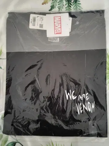 유니클로 MARVEL WE ARE VENOM 티셔츠 L 사이즈 블랙